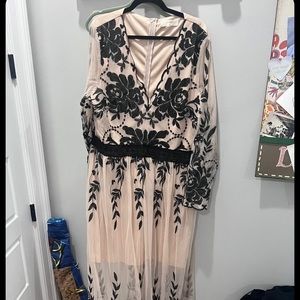 A Beautiful Soul Dress (Arula, Alter’d States) Plus Size B (18/20)